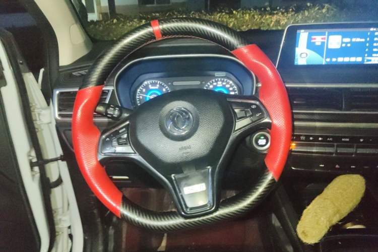 Used Dongfeng Fengon 580Pro 2020 220T Manual Yuling Edition Steering Wheel