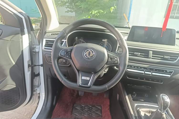 Used Dongfeng Fengon 580Pro 2020 220T Manual Yuling Edition Steering Wheel
