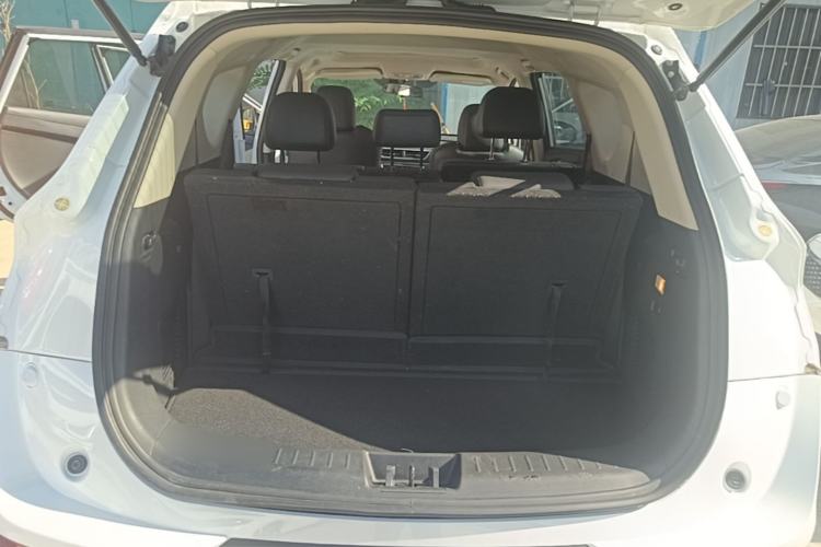 Used Dongfeng Fengon 580Pro 2020 220T Manual Yuling Edition Trunk
