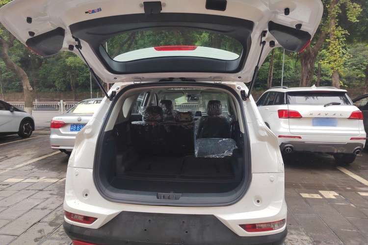 Used Dongfeng Fengon 580Pro 2020 280TGDI CVT Yuling Edition Trunk