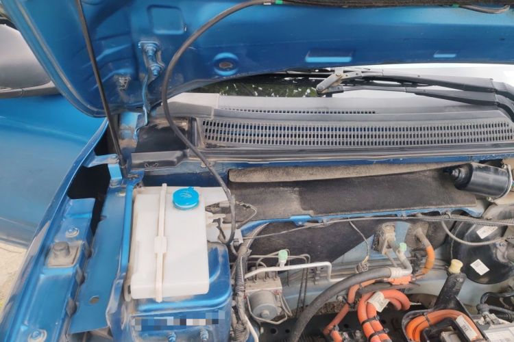 Used Dongfeng Fengon E1 2020 E-Intelligent Model Engine Bay Right
