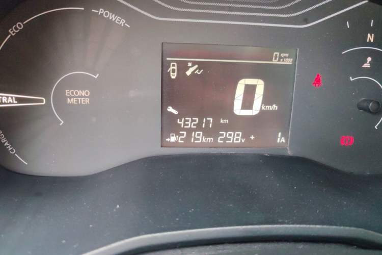 Used Dongfeng Fengon E1 2020 E-Intelligent Model Odometer Close Up