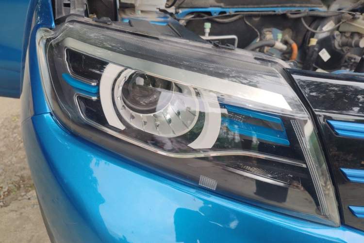 Used Dongfeng Fengon E1 2020 E-Intelligent Model Right Front Headlight