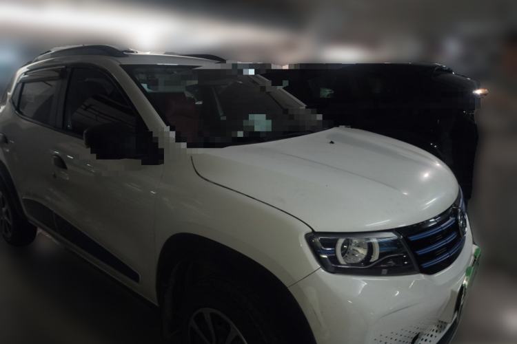 Used Dongfeng Fengon E1 2020 E-Intelligent Model Front Right 45 Deg