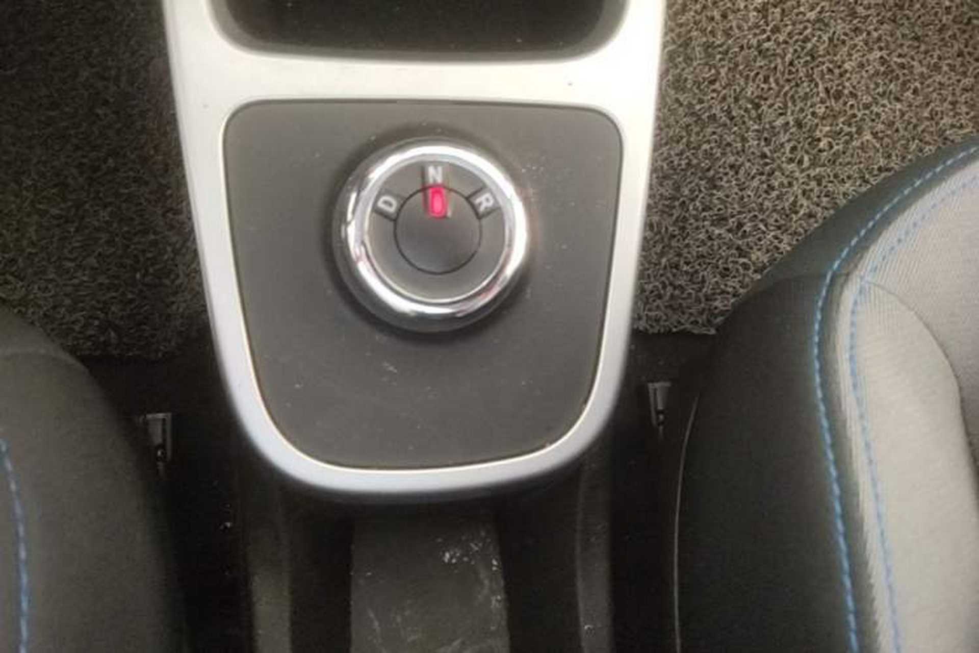 Used Dongfeng Fengon E1 2020 E-Intelligent Model Gear Lever
