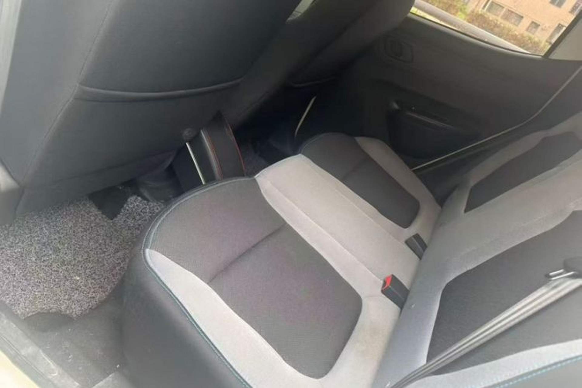 Used Dongfeng Fengon E1 2020 E-Intelligent Model Interior 2