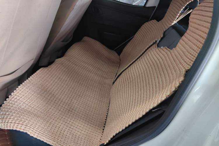 Used Dongfeng Fengon E1 2020 E-Motion Model Left Rear Seat