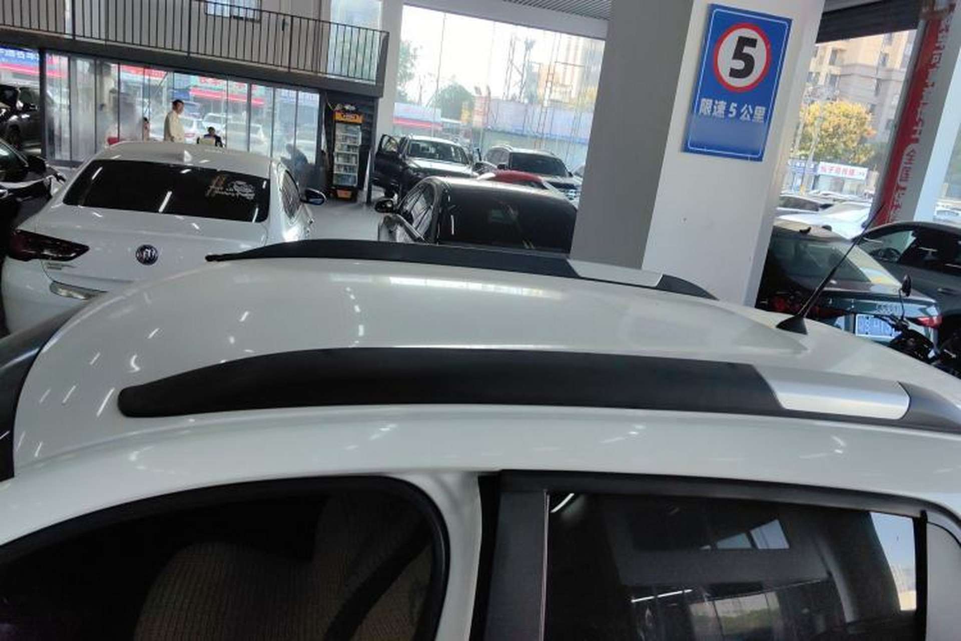 Used Dongfeng Fengon E1 2020 E-Motion Model Roof