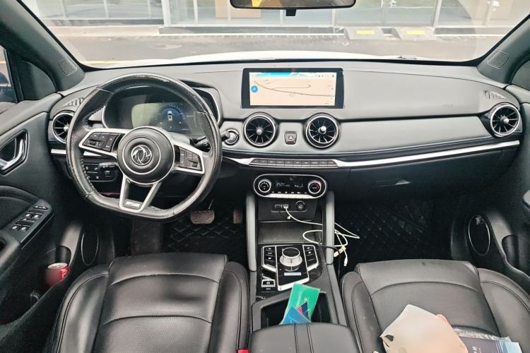 Used Dongfeng Fengon E3 2019 EVR Extended-Range Luxury Model Center Console