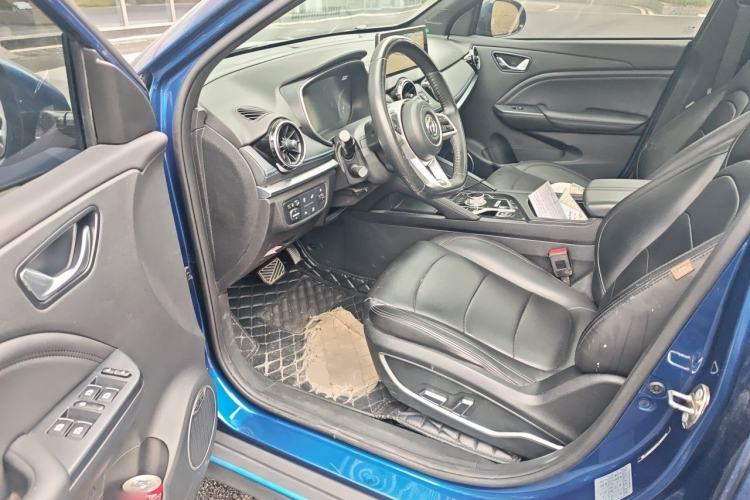Used Dongfeng Fengon E3 2019 EVR Extended-Range Luxury Model Driver Seat