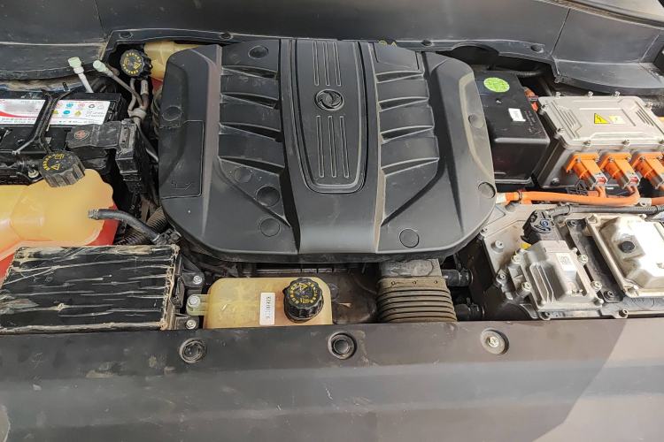 Used Dongfeng Fengon E3 2019 EVR Extended-Range Luxury Model Engine Bay