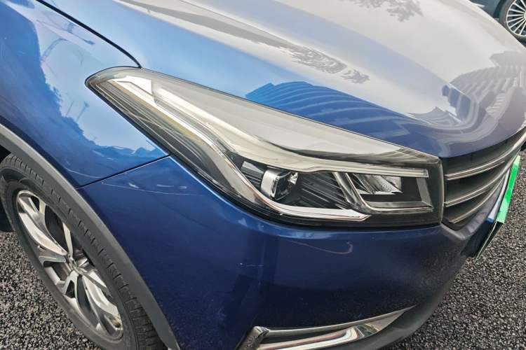 Used Dongfeng Fengon E3 2019 EVR Extended-Range Luxury Model Right Front Headlight
