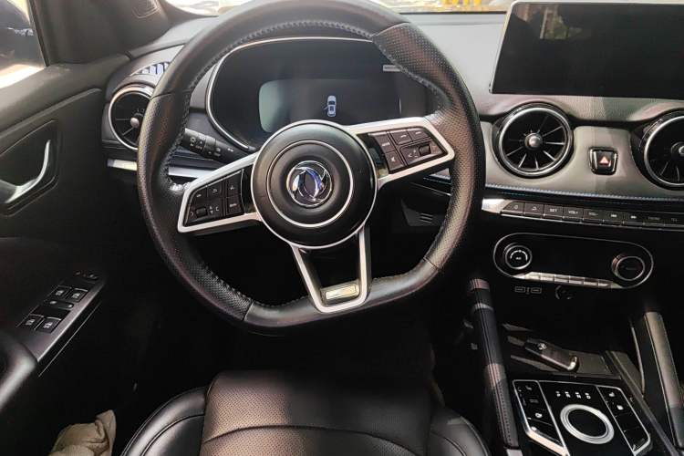 Used Dongfeng Fengon E3 2019 EVR Extended-Range Luxury Model Steering Wheel