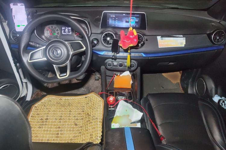 Used Dongfeng Fengon E3 2019 EV Zhiyue Model Center Console