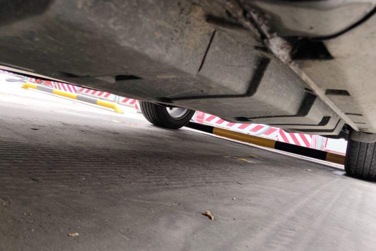 Used Dongfeng Fengon E3 2019 EV Zhiyue Model Chassis Front Left
