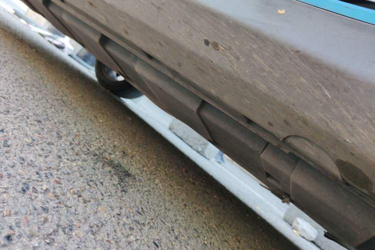 Used Dongfeng Fengon E3 2019 EV Zhiyue Model Chassis Front Right
