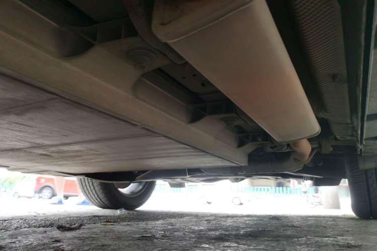 Used Dongfeng Fengon E3 2019 EVR Extended-Range Luxury Model Chassis Front Right