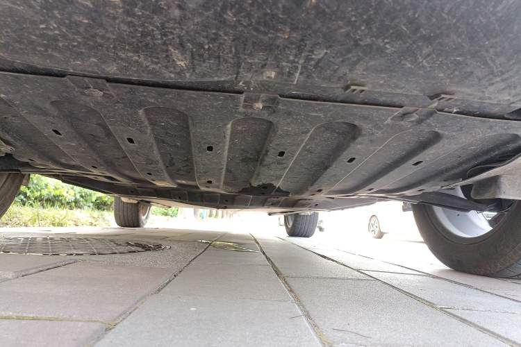 Used Dongfeng Fengon E3 2019 EV Zhiyue Model Chassis Front