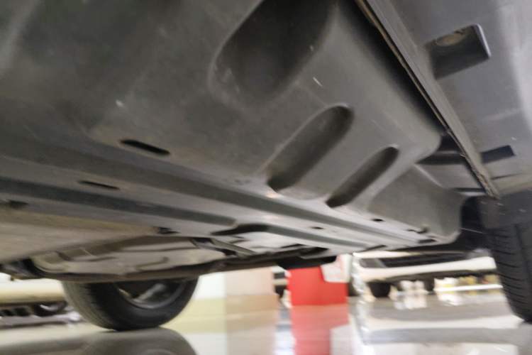 Used Dongfeng Fengon E3 2019 EVR Range-Extended Smart Model Chassis Rear Left
