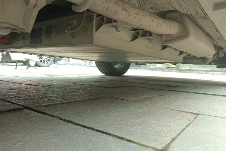 Used Dongfeng Fengon E3 2019 EVR Extended-Range Luxury Model Chassis Rear Right
