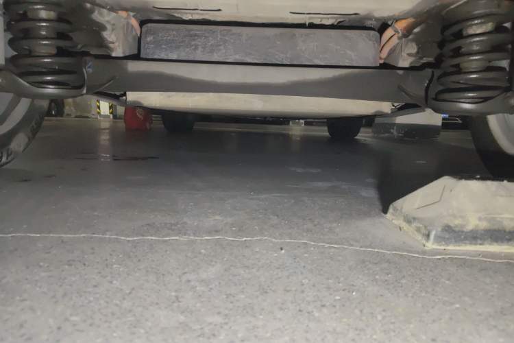 Used Dongfeng Fengon E3 2019 EV Zhiyue Model Chassis Rear