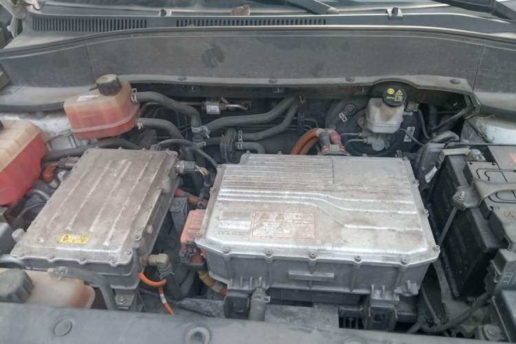 Used Dongfeng Fengon E3 2019 EV Zhiyue Model Engine Bay