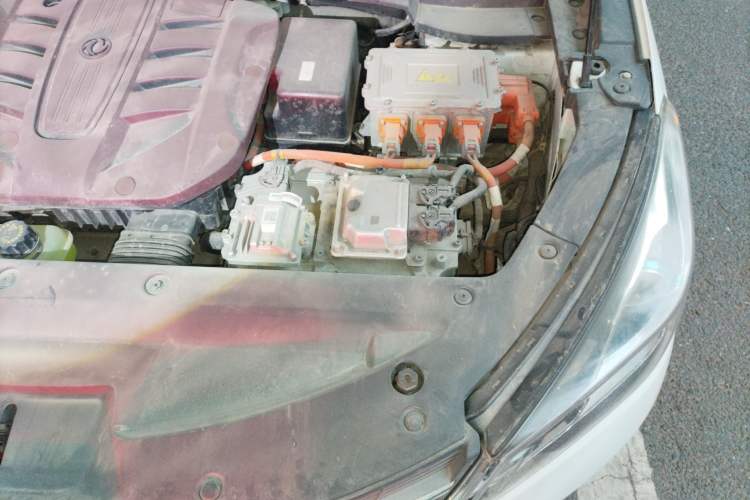 Used Dongfeng Fengon E3 2019 EVR Range-Extended Smart Enjoyment Model Engine Bay Left