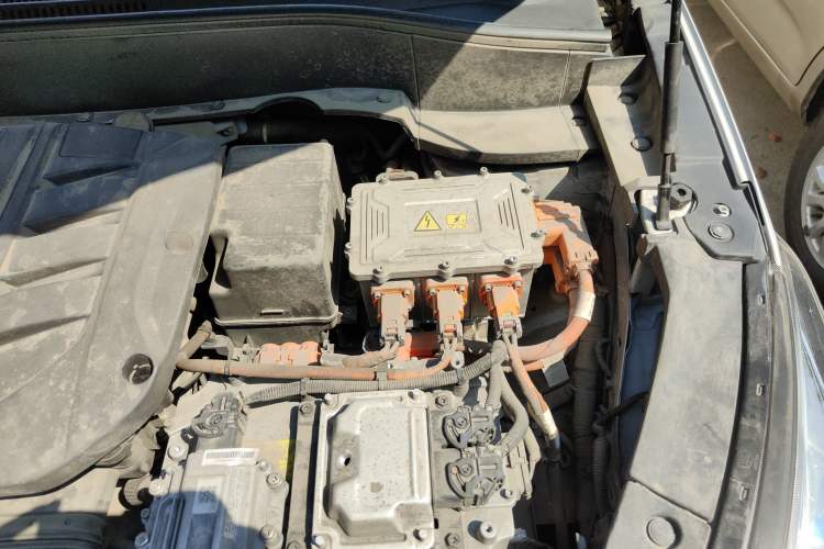 Used Dongfeng Fengon E3 2019 EVR Range-Extended Smart Enjoyment Model Engine Bay Left