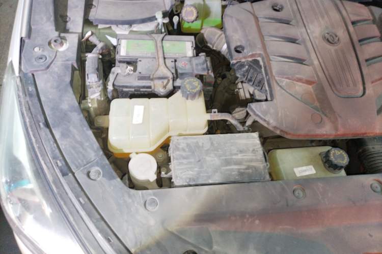 Used Dongfeng Fengon E3 2019 EVR Range-Extended Smart Enjoyment Model Engine Bay Right