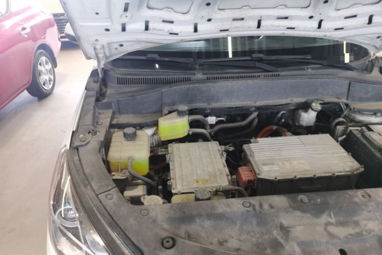 Used Dongfeng Fengon E3 2019 EV Zhiyue Model Engine Bay Right
