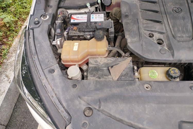 Used Dongfeng Fengon E3 2019 EVR Range-Extended Smart Model Engine Bay Right