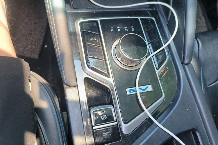 Used Dongfeng Fengon E3 2019 EV Zhiyue Model Gear Lever