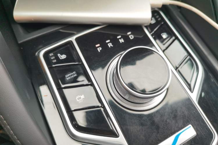 Used Dongfeng Fengon E3 2019 EVR Range-Extended Smart Enjoyment Model Gear Lever