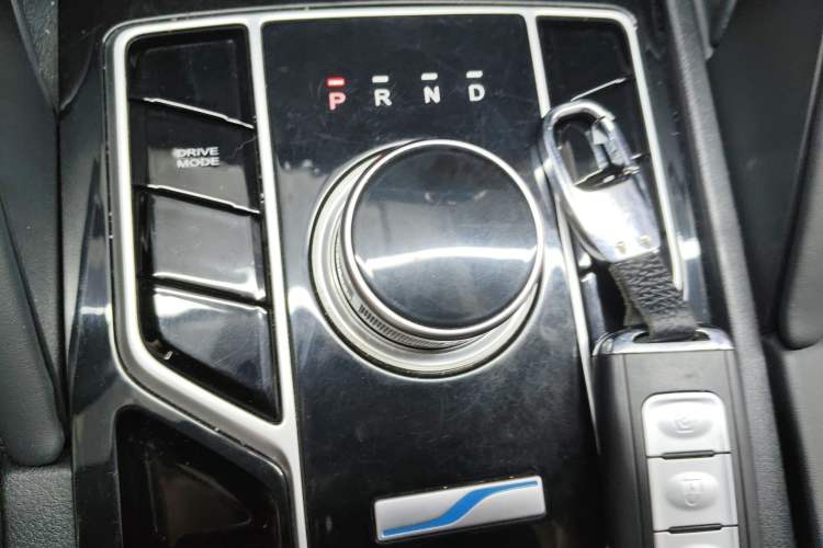 Used Dongfeng Fengon E3 2019 EVR Range-Extended Smart Model Gear Lever
