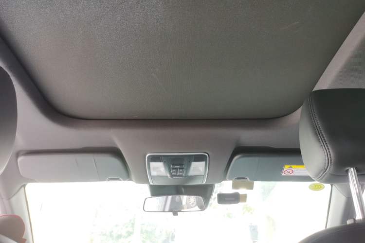 Used Dongfeng Fengon E3 2019 EVR Extended-Range Luxury Model Headliner