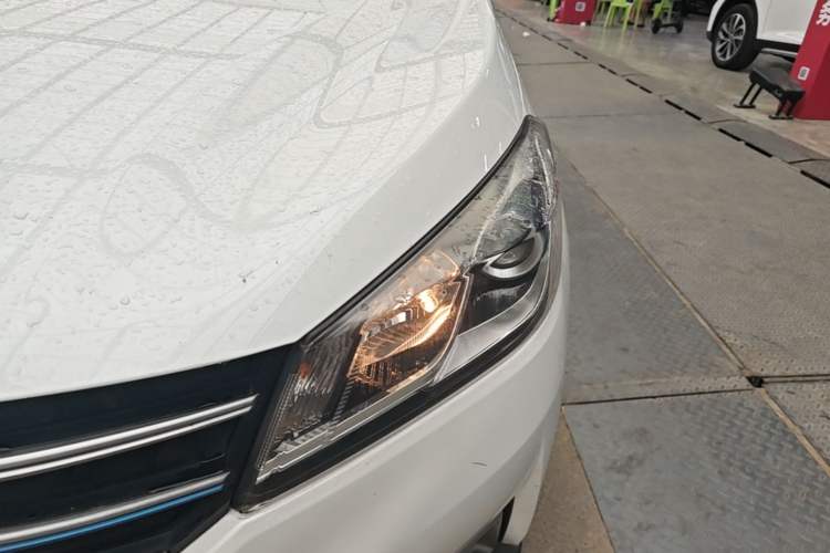 Used Dongfeng Fengon E3 2019 EV Zhiyue Model Custom Edition Left Front Headlight