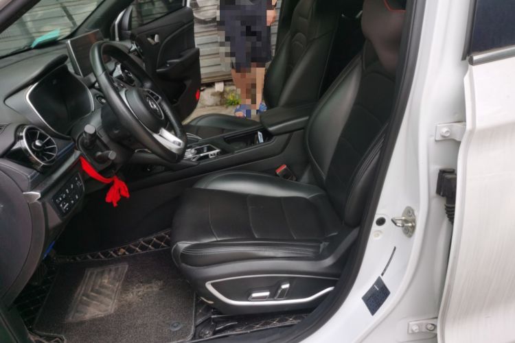 Used Dongfeng Fengon E3 2019 EVR Extended-Range Luxury Model Left Front Seat
