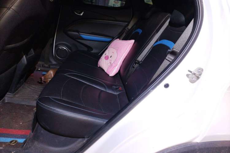 Used Dongfeng Fengon E3 2019 EVR Range-Extended Smart Enjoyment Model Left Rear Seat
