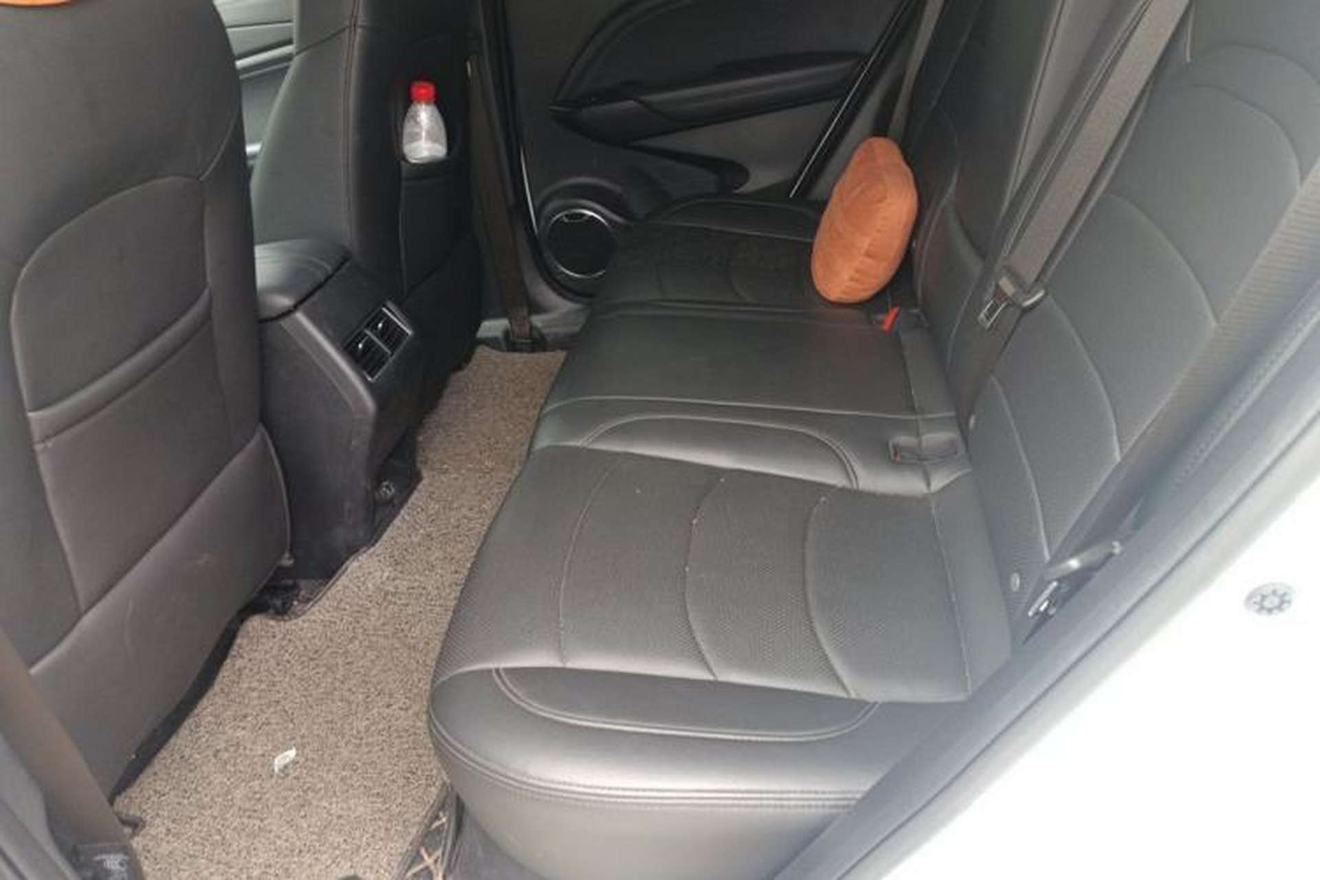 Used Dongfeng Fengon E3 2019 EVR Extended-Range Luxury Model Left Rear Seat