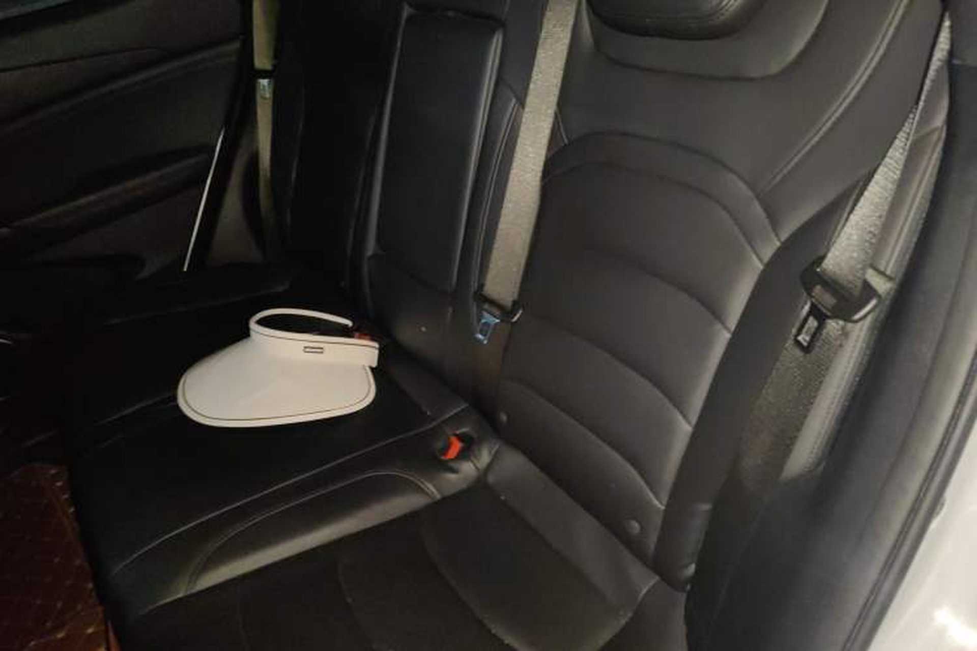 Used Dongfeng Fengon E3 2019 EVR Range-Extended Smart Model Left Rear Seat