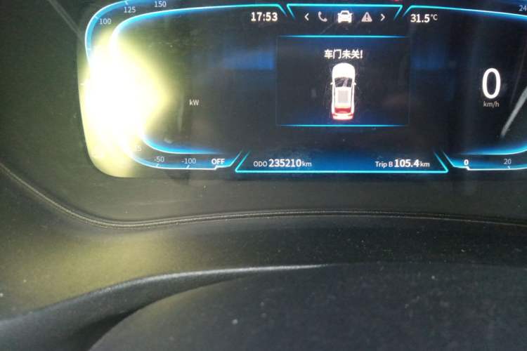 Used Dongfeng Fengon E3 2019 EV Zhiyue Model Odometer Close Up