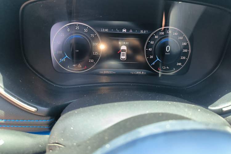 Used Dongfeng Fengon E3 2019 EV Zhiyue Model Odometer Close Up