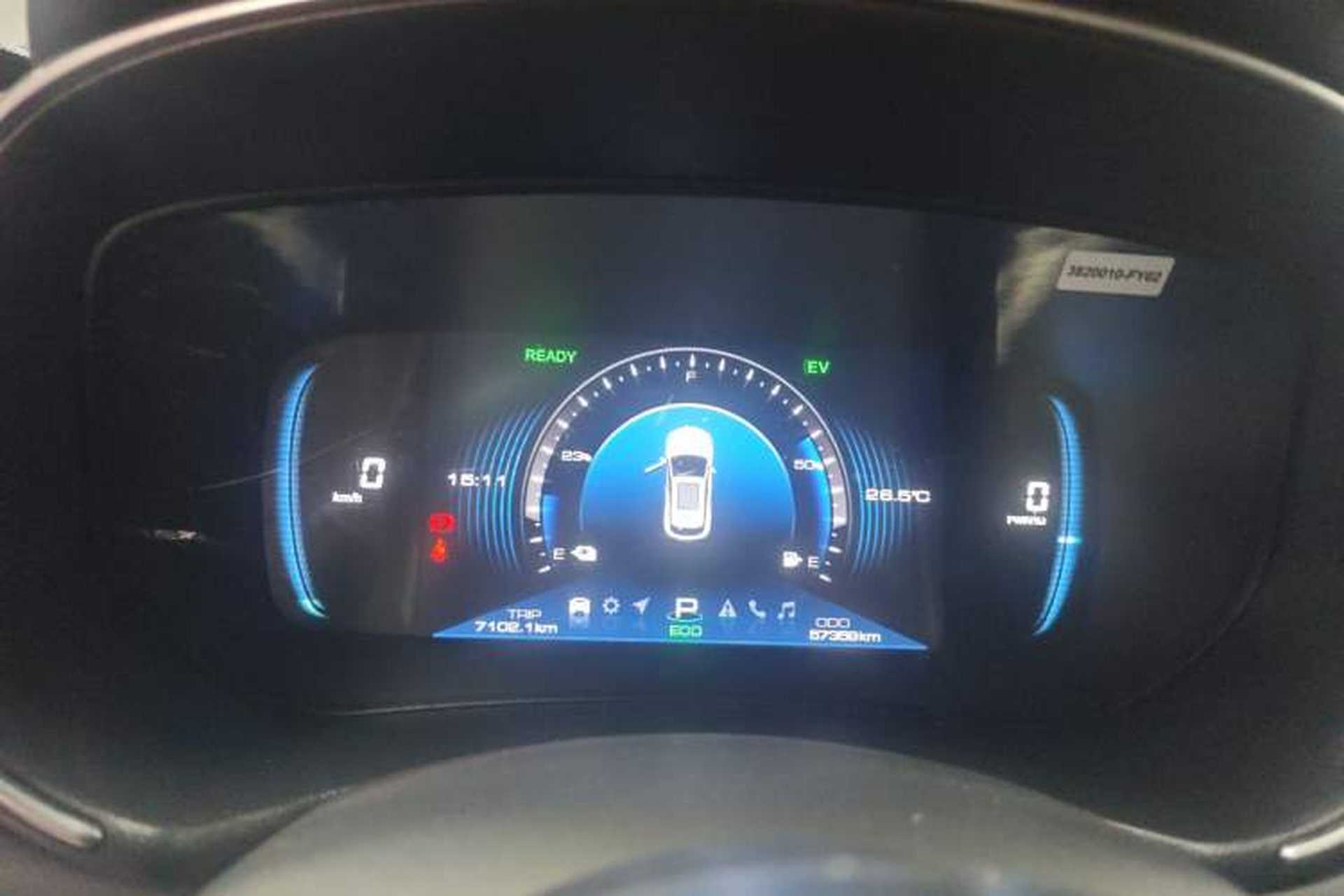 Used Dongfeng Fengon E3 2019 EVR Range-Extended Smart Model Odometer Close Up