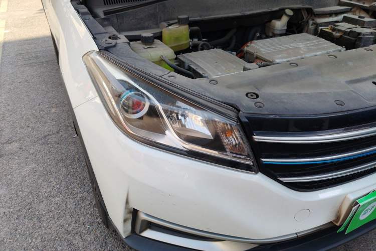 Used Dongfeng Fengon E3 2019 EV Zhiyue Model Right Front Headlight