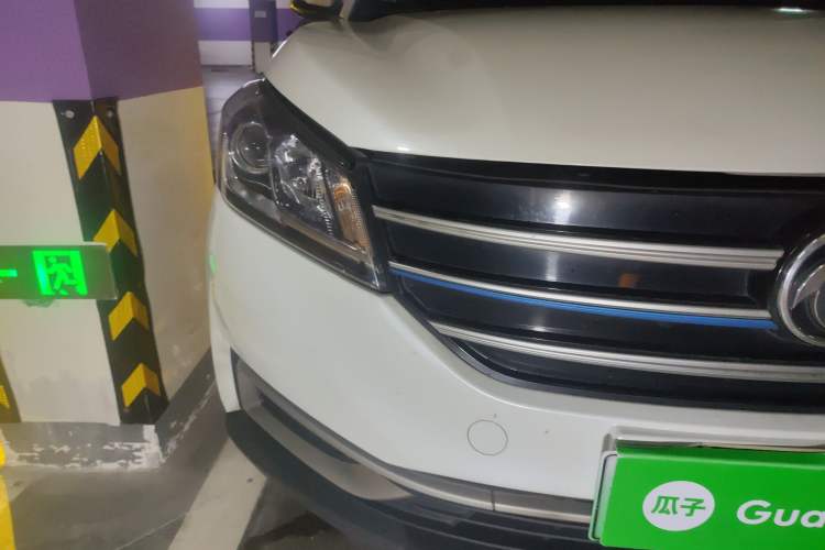 Used Dongfeng Fengon E3 2019 EV Zhiyue Model Right Front Headlight