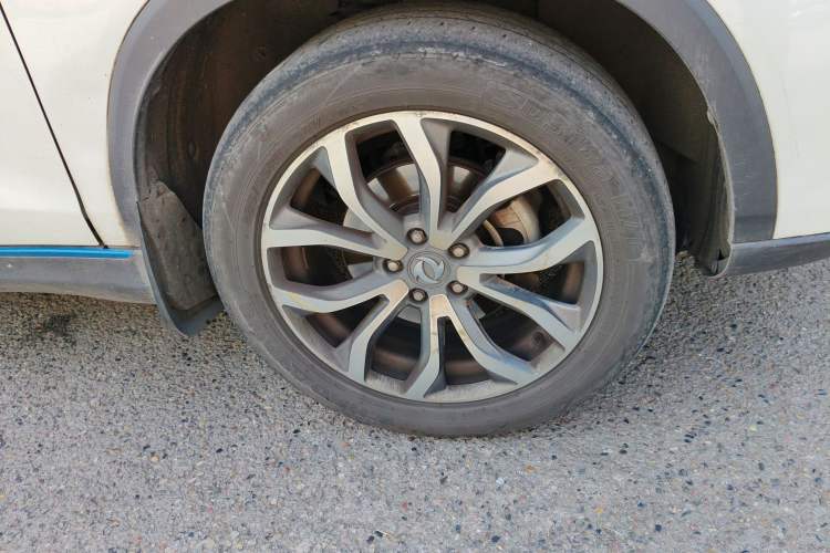 Used Dongfeng Fengon E3 2019 EV Zhiyue Model Right Front Wheel Hub