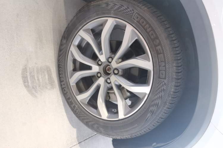 Used Dongfeng Fengon E3 2019 EV Zhiyue Model Right Front Wheel Hub