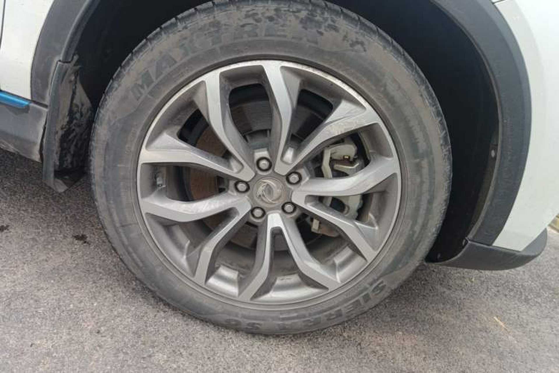 Used Dongfeng Fengon E3 2019 EVR Extended-Range Luxury Model Right Front Wheel Hub