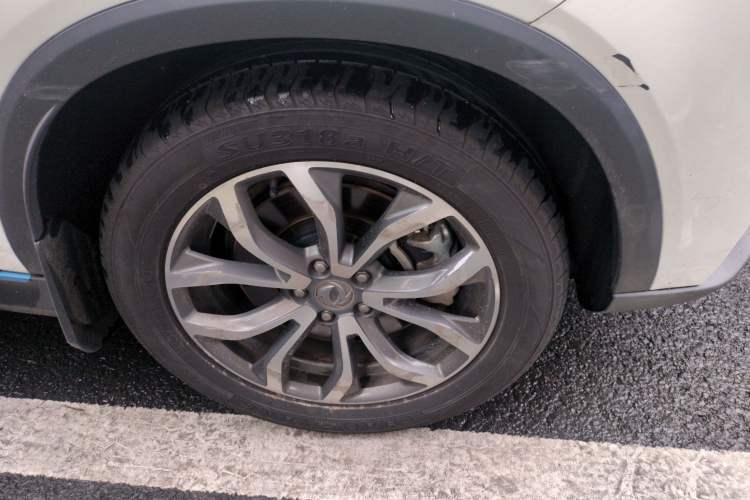 Used Dongfeng Fengon E3 2019 EVR Range-Extended Smart Model Right Front Wheel Hub