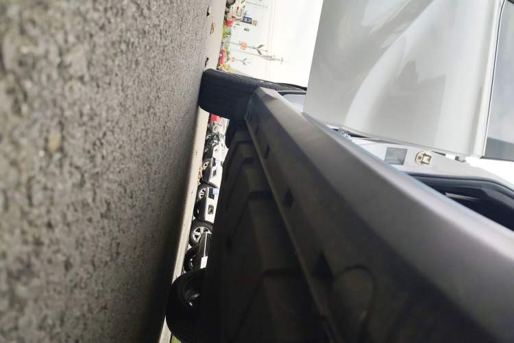 Used Dongfeng Fengon E3 2019 EV Zhiyue Model Right Side Sill